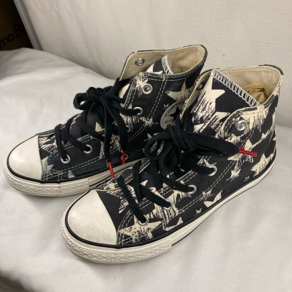 Kids High-Top Sneakers in Black and White